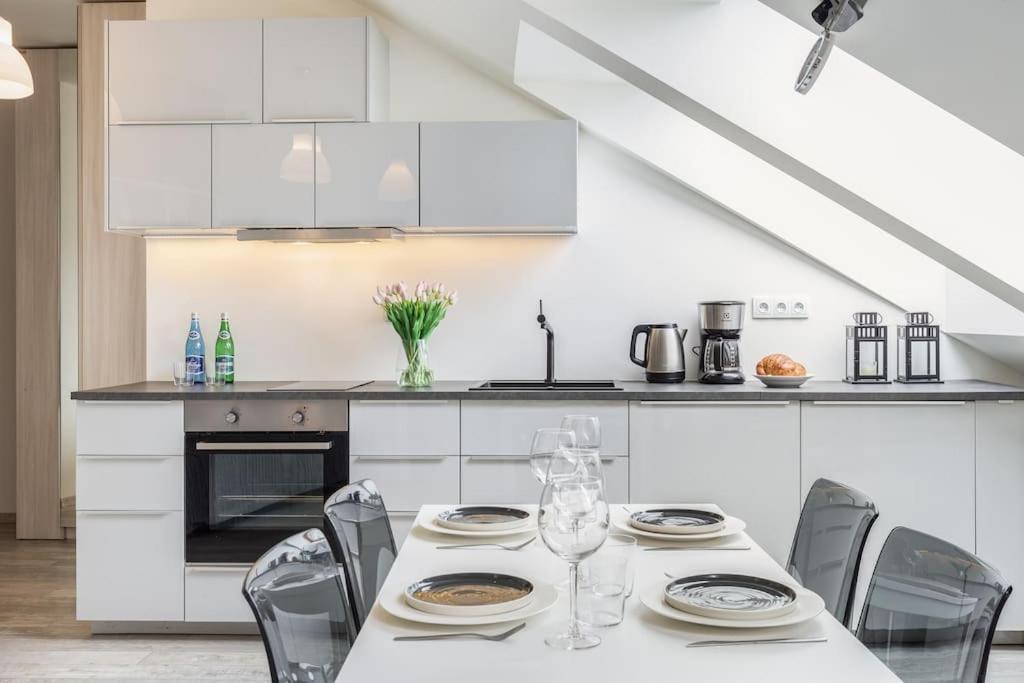 Modern & New Place Next To Wawel Castle & Vistula Krakow Bagian luar foto