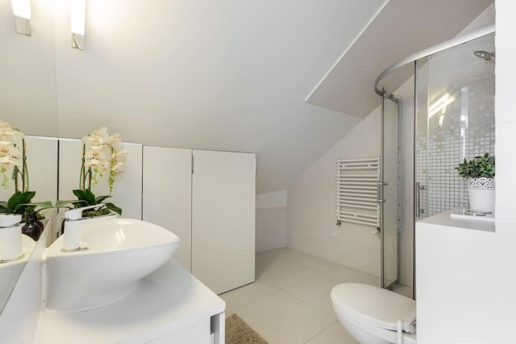 Modern & New Place Next To Wawel Castle & Vistula Krakow Bagian luar foto